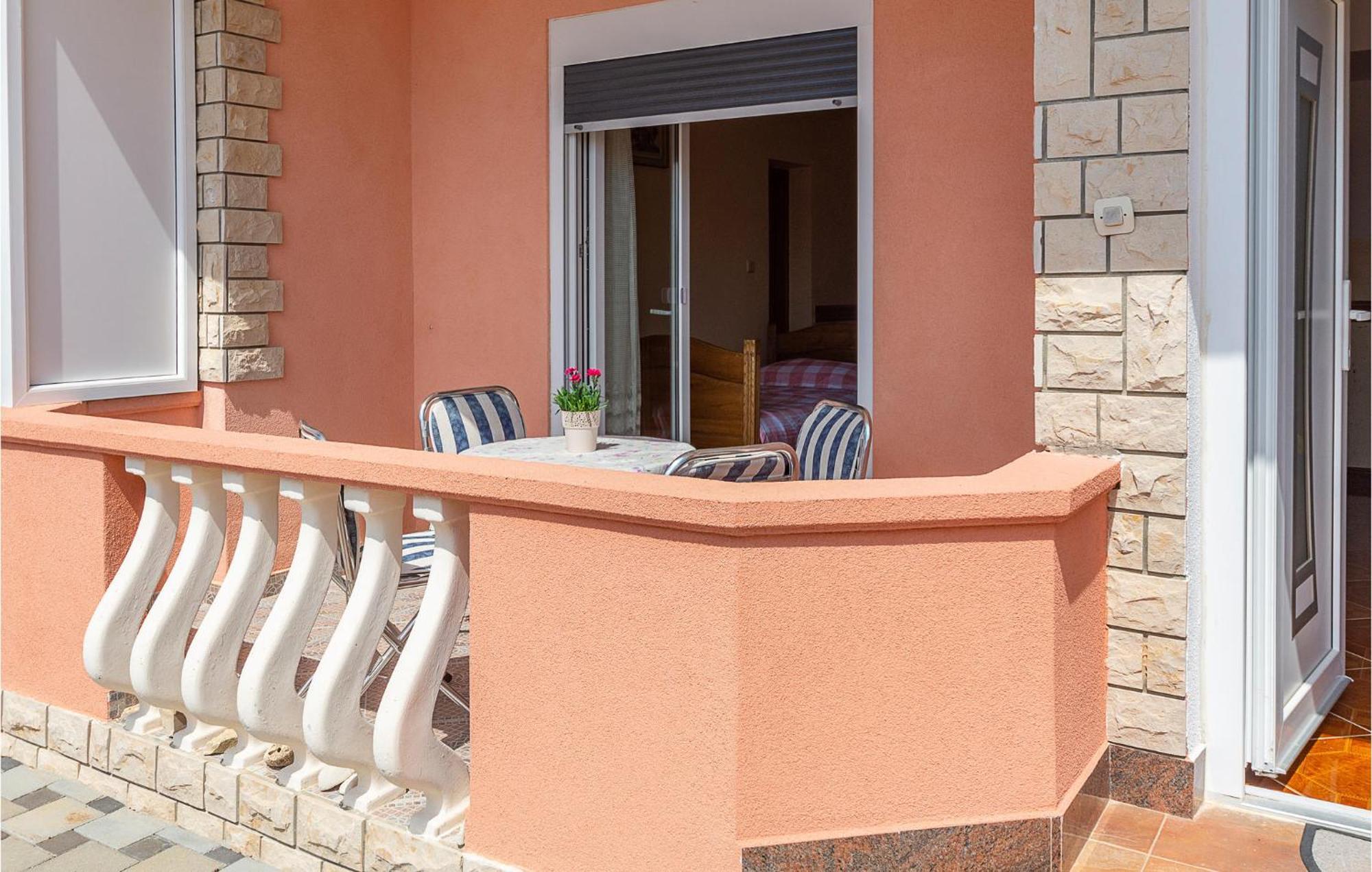 Gorgeous Apartment In Betiga With Wifi Barbariga Εξωτερικό φωτογραφία